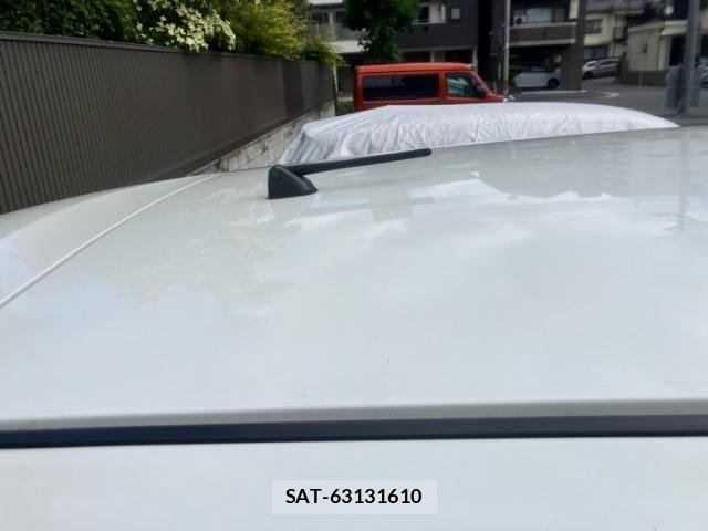 Nissan LEAF 2017-07 7724918-10