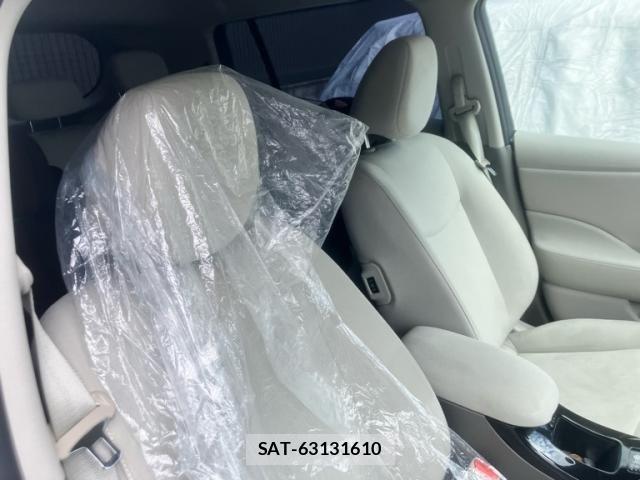 Nissan LEAF 2017-07 7724918-12