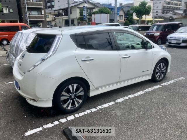 Nissan LEAF 2017-07 7724918-4