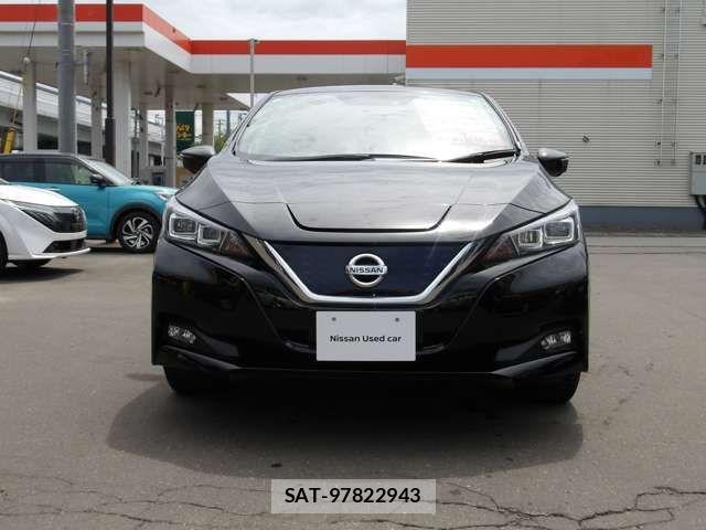Nissan LEAF 2018-02 7724908-1
