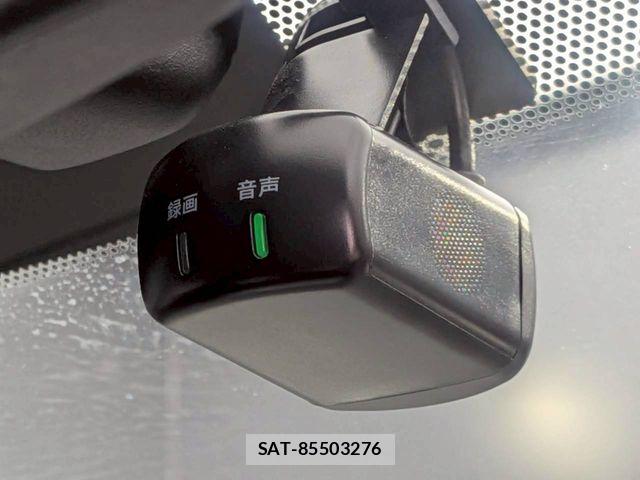 Nissan LEAF 2022-07 7724905-16