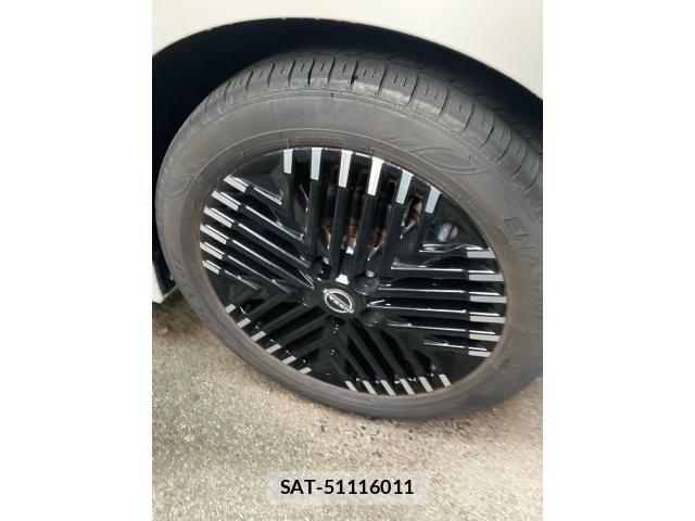 Nissan LEAF 2022-07 7786317-6