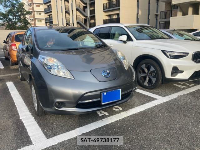 Nissan LEAF 2016-01 7786304-2