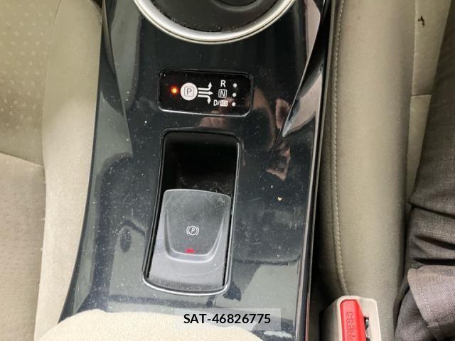 Nissan LEAF 2011-08 7786301-11