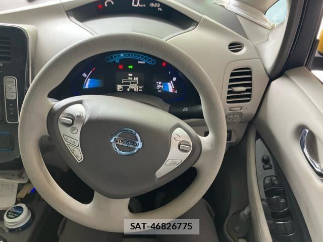 Nissan LEAF 2011-08 7786301-12