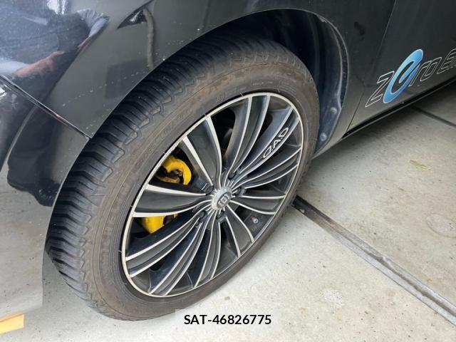 Nissan LEAF 2011-08 7786301-19