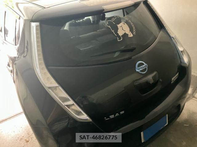 Nissan LEAF 2011-08 7786301-3