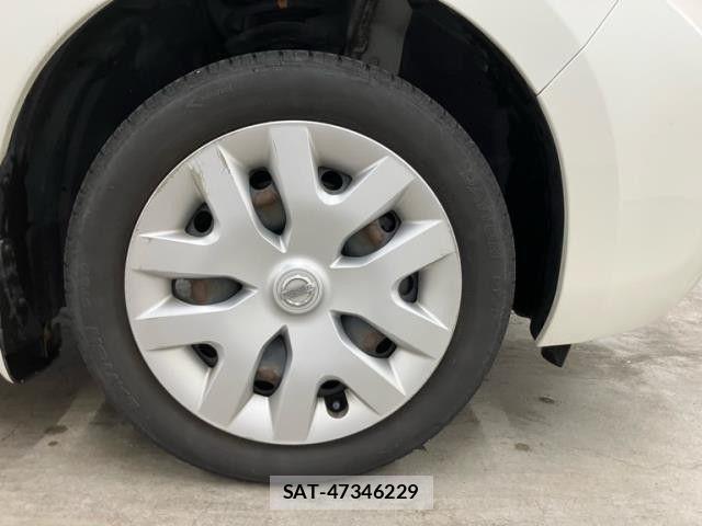 Nissan LEAF 2014-02 7786305-6