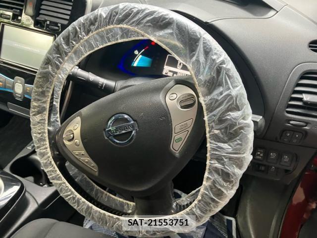 Nissan LEAF 2013-01 7786302-12