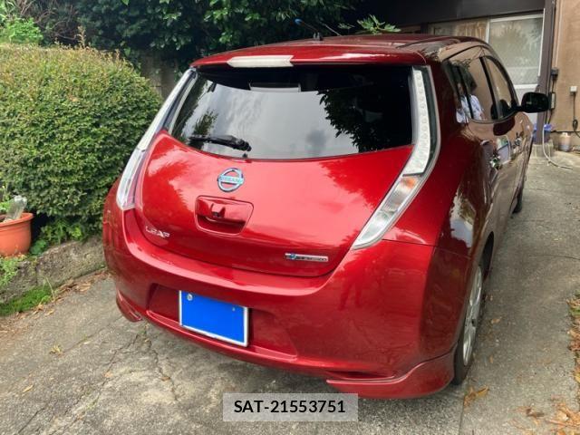 Nissan LEAF 2013-01 7786302-3