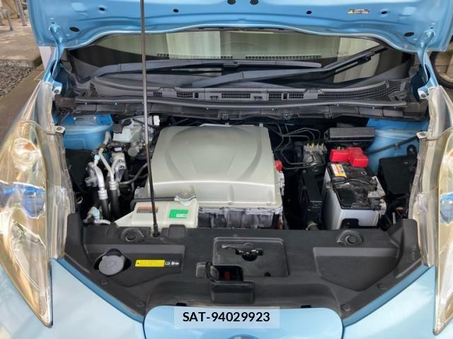 Nissan LEAF 2016-01 7786303-12