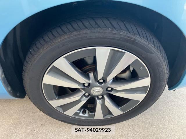 Nissan LEAF 2016-01 7786303-5