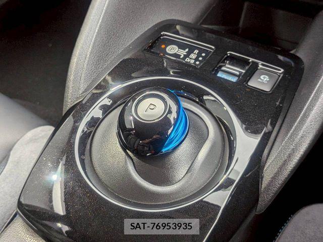 Nissan LEAF 2020-11 7786325-13