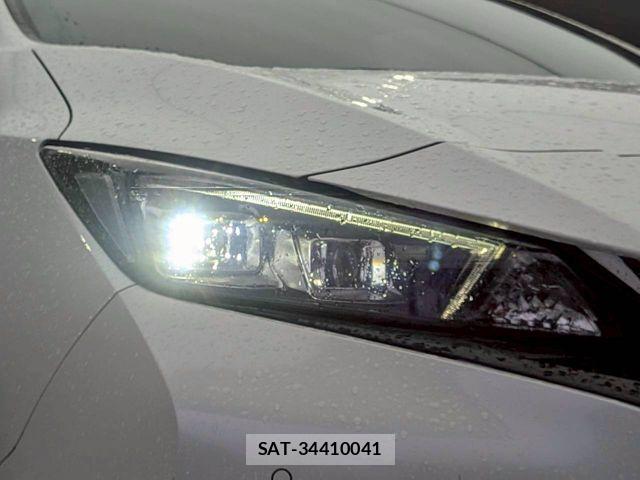 Nissan LEAF 2019-11 7786326-25