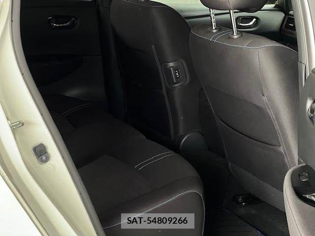 Nissan LEAF 2019-11 7786316-13