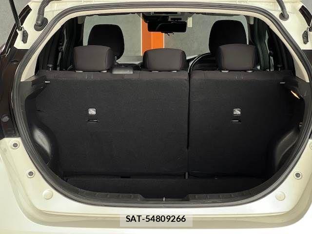 Nissan LEAF 2019-11 7786316-14