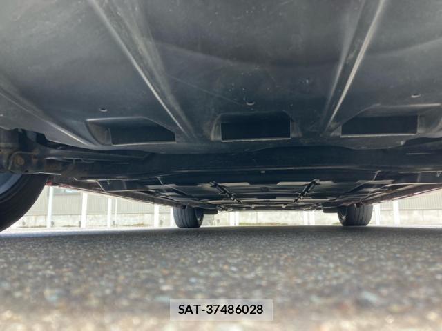 Nissan LEAF 2017-10 7877241-9