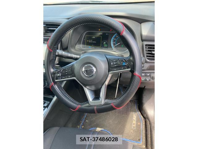 Nissan LEAF 2017-10 7877241-14