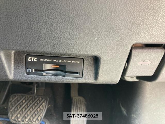 Nissan LEAF 2017-10 7877241-23