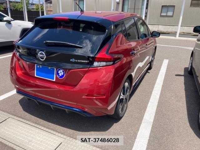 Nissan LEAF 2017-10 7877241-6