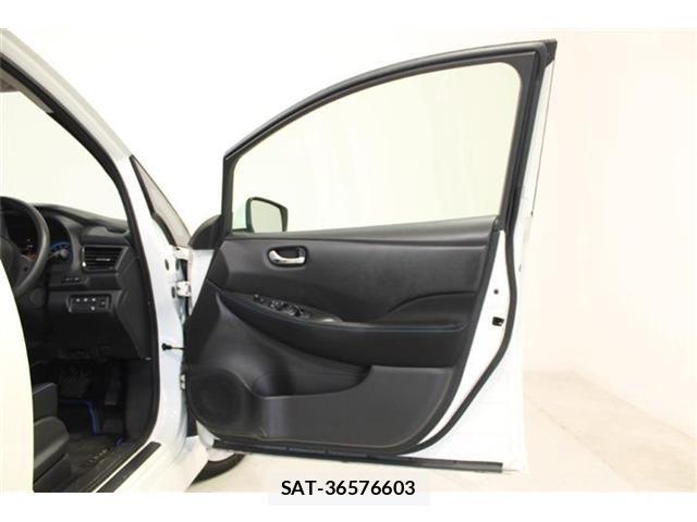 Nissan LEAF 2018-11 7877236-28
