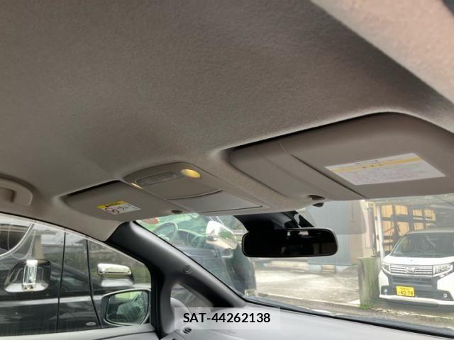 Nissan LEAF 2017-07 7877248-11
