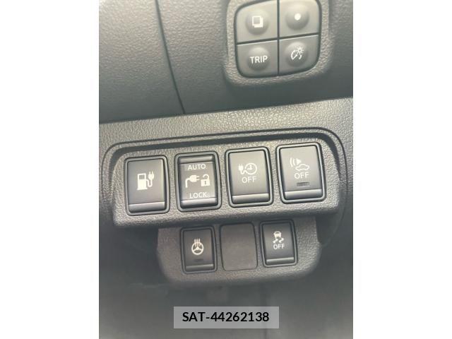 Nissan LEAF 2017-07 7877248-13