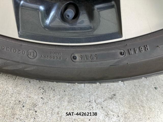 Nissan LEAF 2017-07 7877248-7