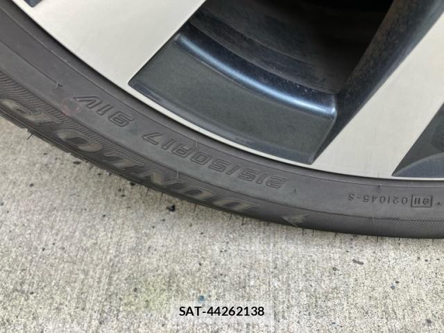 Nissan LEAF 2017-07 7877248-8