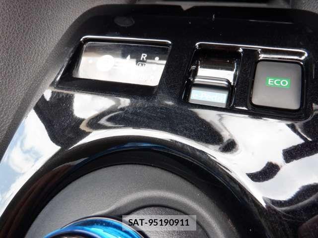 Nissan LEAF 2018-11 7877239-17