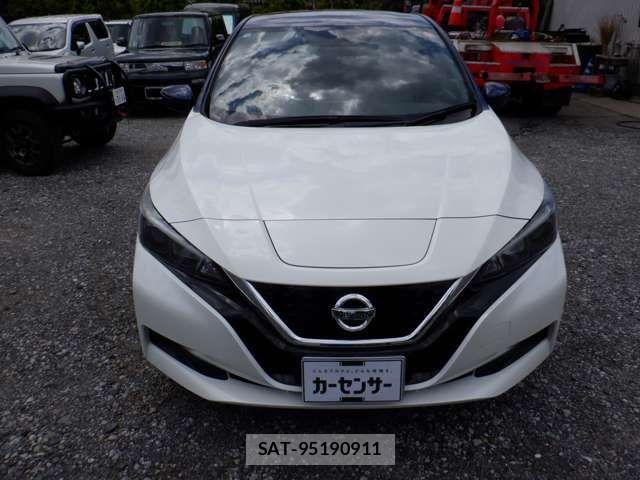 Nissan LEAF 2018-11 7877239-1