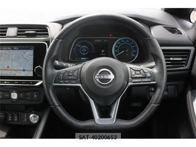 Nissan LEAF 2023-03 7877228-16