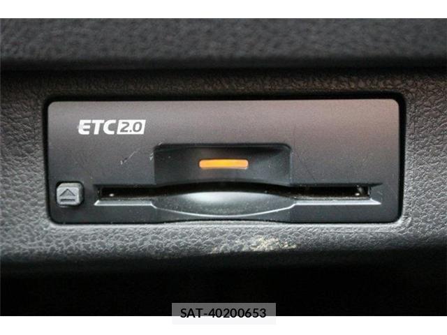 Nissan LEAF 2023-03 7877228-6