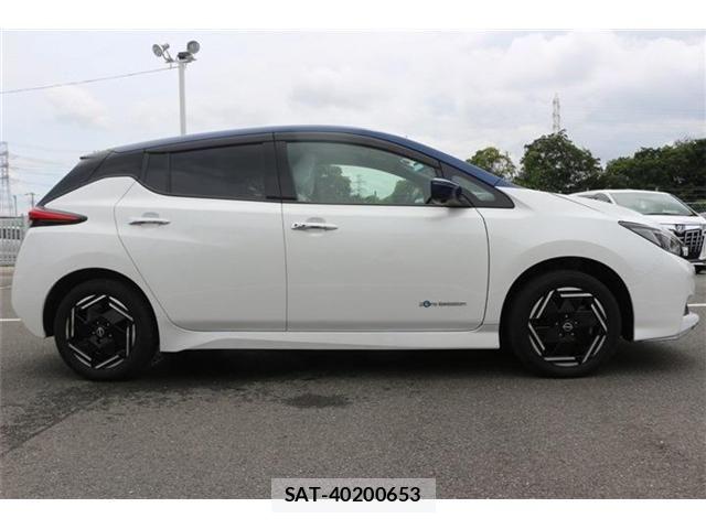Nissan LEAF 2023-03 7877228-8