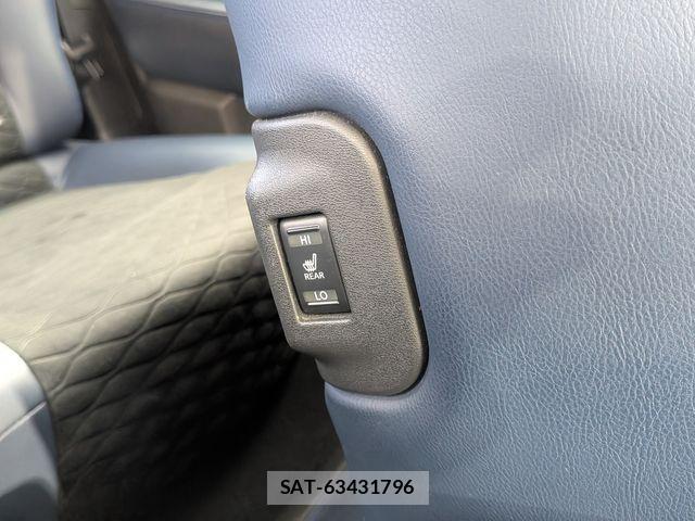 Nissan LEAF 2021-10 7877229-12