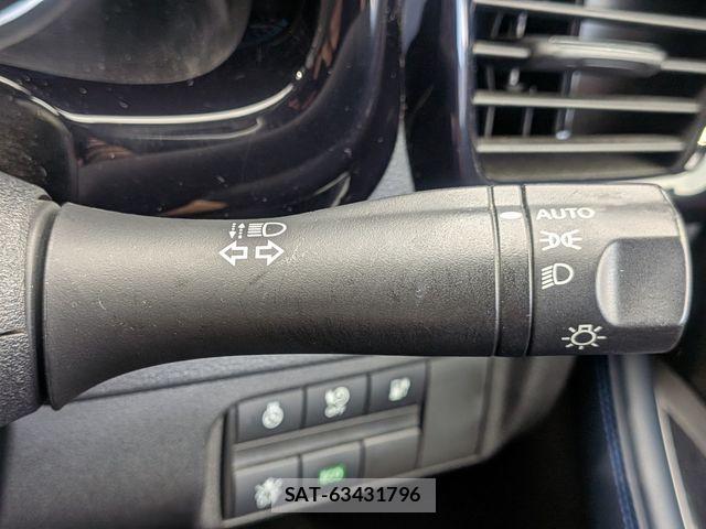 Nissan LEAF 2021-10 7877229-14