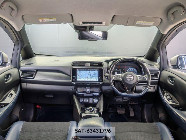 Nissan LEAF 2021-10 7877229-2