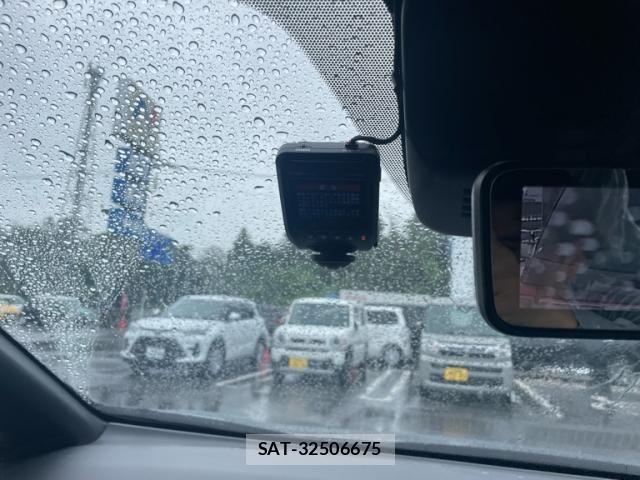 Nissan LEAF 2017-10 7877244-15