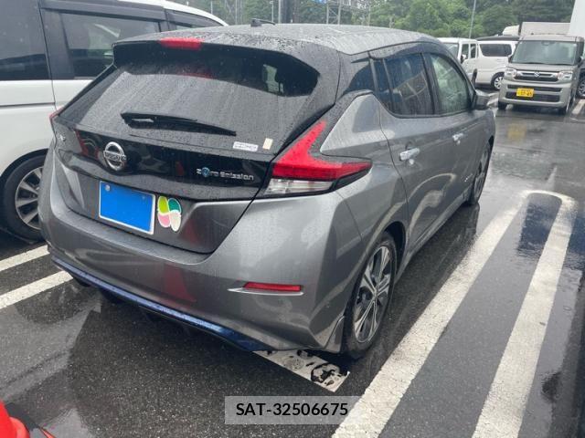 Nissan LEAF 2017-10 7877244-2