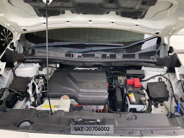 Nissan LEAF 2019-05 7877238-13