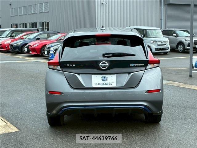 Nissan LEAF 2020-02 7877234-6