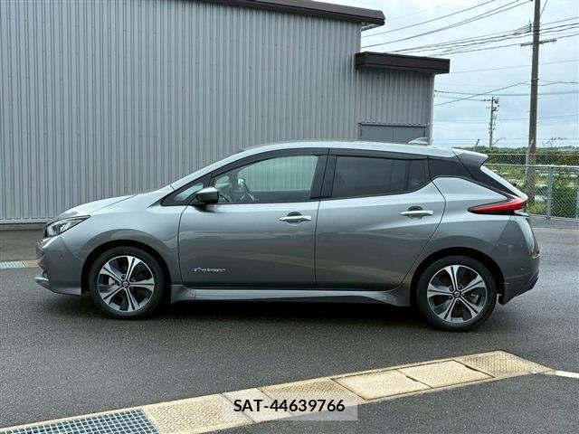 Nissan LEAF 2020-02 7877234-8