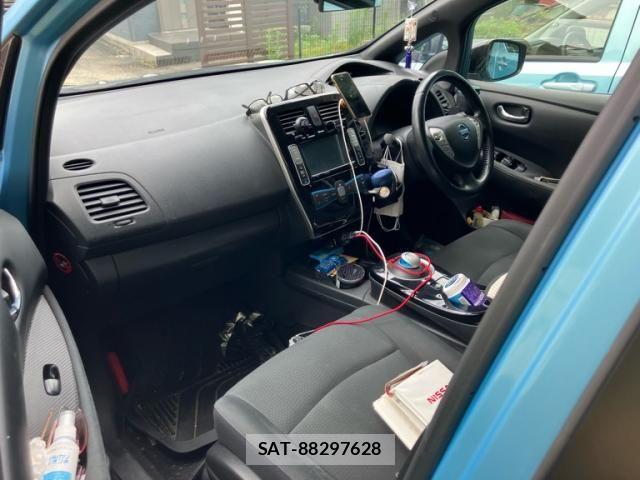 Nissan LEAF 2016-02 7902826-12