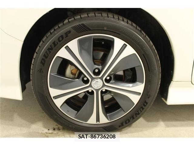 Nissan LEAF 2017-10 7902824-25