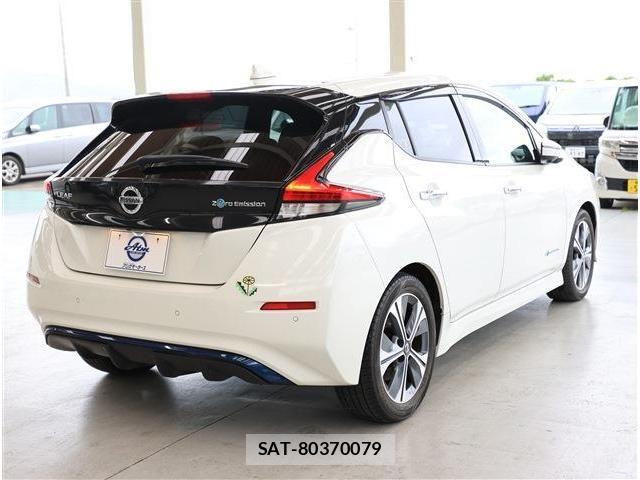 Nissan LEAF 2021-08 7902823-24