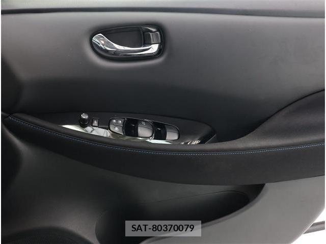Nissan LEAF 2021-08 7902823-6