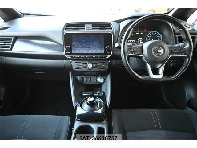 Nissan LEAF 2020-06 7962336-9