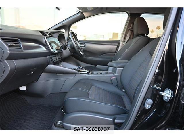Nissan LEAF 2020-06 7962336-12