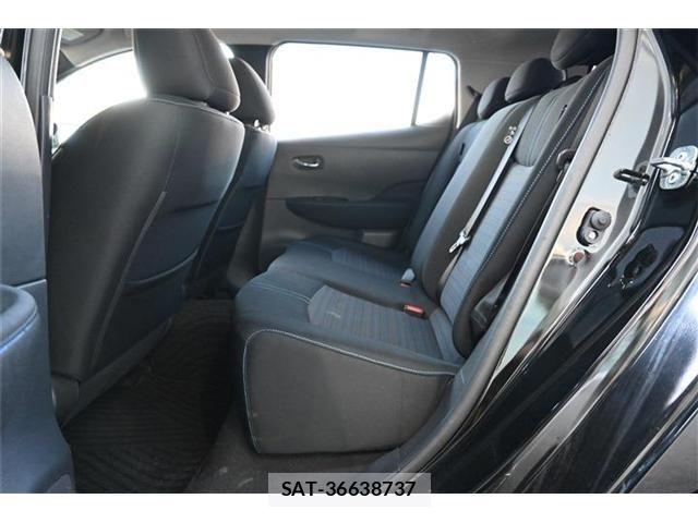 Nissan LEAF 2020-06 7962336-13