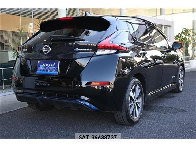 Nissan LEAF 2020-06 7962336-4